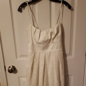 Mini strap, white dress